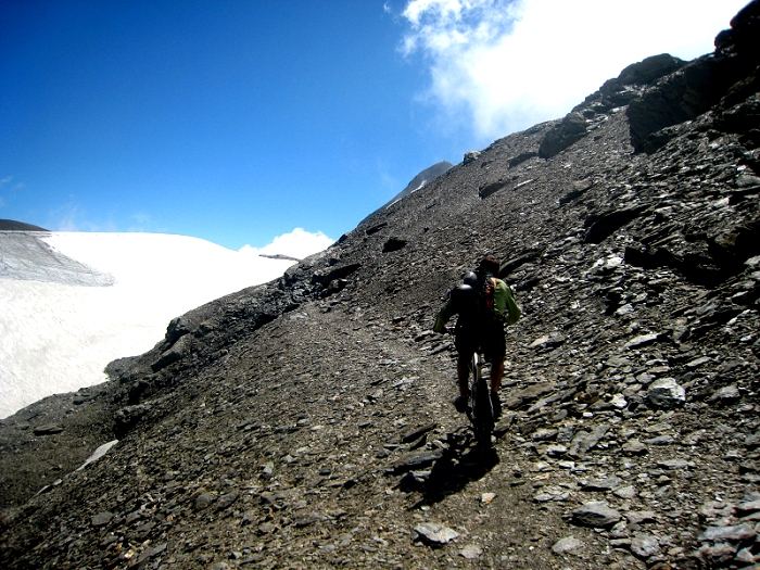 Dans la traversée : Quelques rares passages roulant dans la traversée Col de Novalèse > Pied de l'arête de Rochemelon