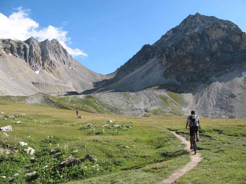 #11 Col du Vallon : Dernier roulage avant le dernier portage! Col du Vallon : Dernier roulage avant le dernier portage!
