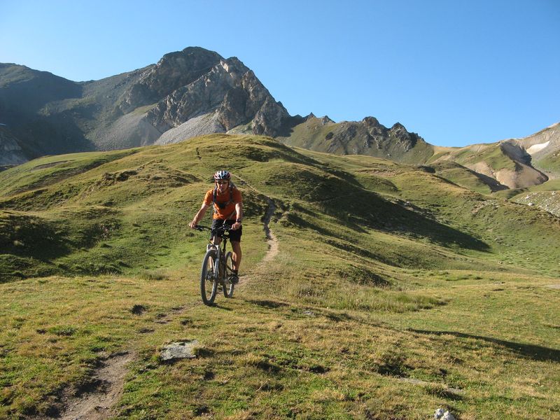 #12 Col du Vallon : Descente avec une belle lumière de fin de journée Col du Vallon : Descente avec une belle lumière de fin de journée