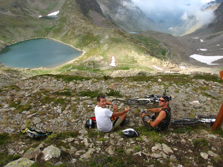 lac de colle Longue : lac de colle Longue, la pistasse raide qui y monte !!!