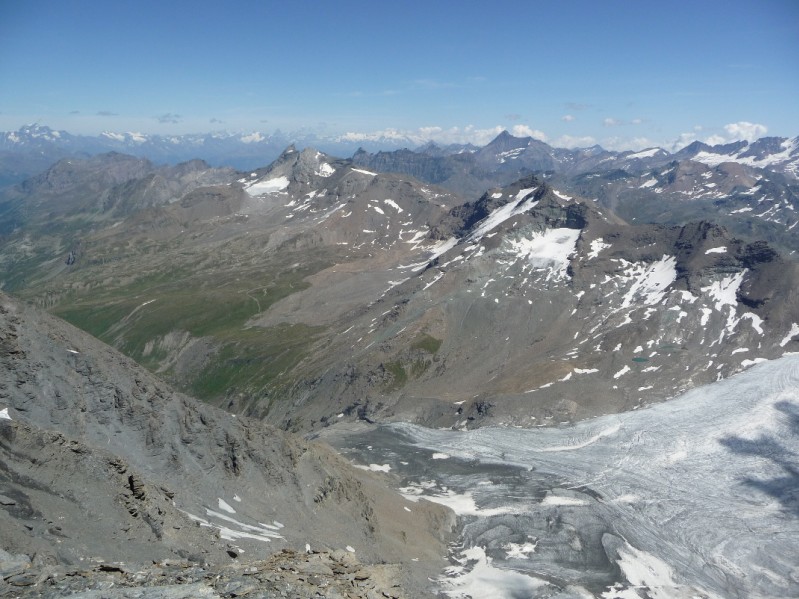 #3 Aiguille de la Grande Sassière : Le versant italien vu du sommet Aiguille de la Grande Sassière : Le versant italien vu du sommet