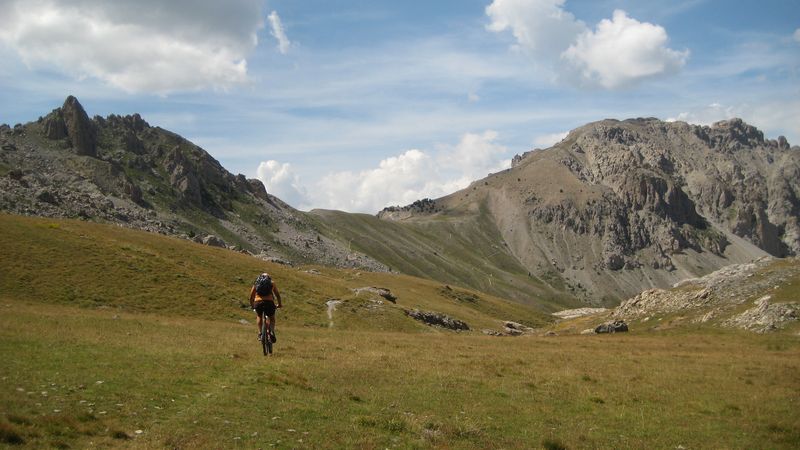 #16 Col de la Coulette : et crête de Vars à droite Col de la Coulette : et crête de Vars à droite