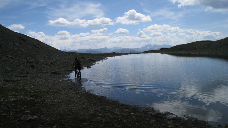 Lac 2828 : C'est la-bas le robinet du lac ?