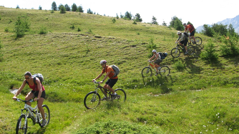#3 Montée Col de Rasis : ça devient même technico-bucolique Montée Col de Rasis : ça devient même technico-bucolique