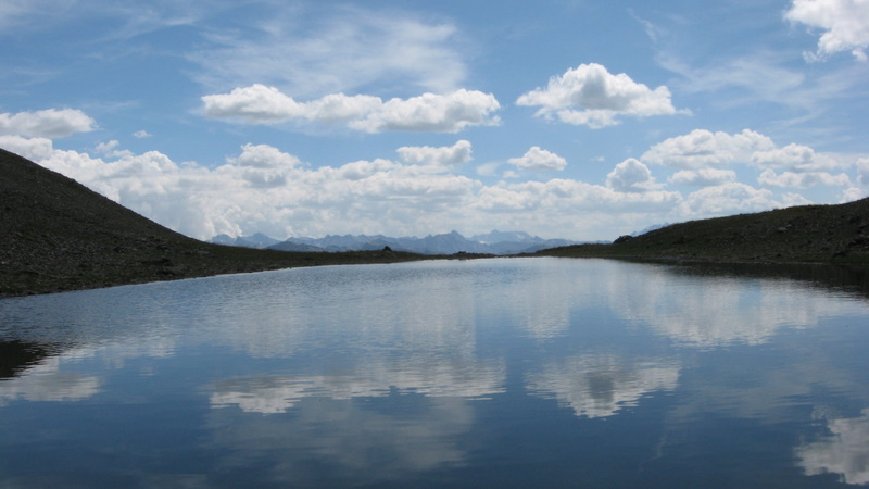 Montée Col de Rasis : ... et des lacs à débordement... comme celui ci tout à fait baignable (conseil aux répétiteurs)