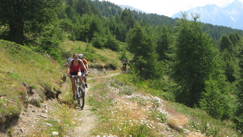 Montée Col de Rasis : puis ça roule franchement et c'est même bucolique en prime