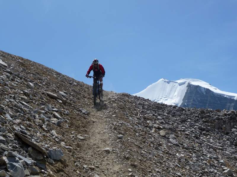 Barrhorn : Descente sur fond de Bishorn