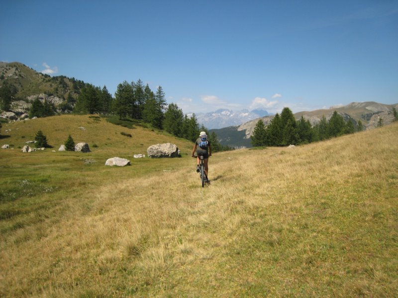 #5 Prairie Buccolique : En route vers le col de Moussière Prairie Buccolique : En route vers le col de Moussière