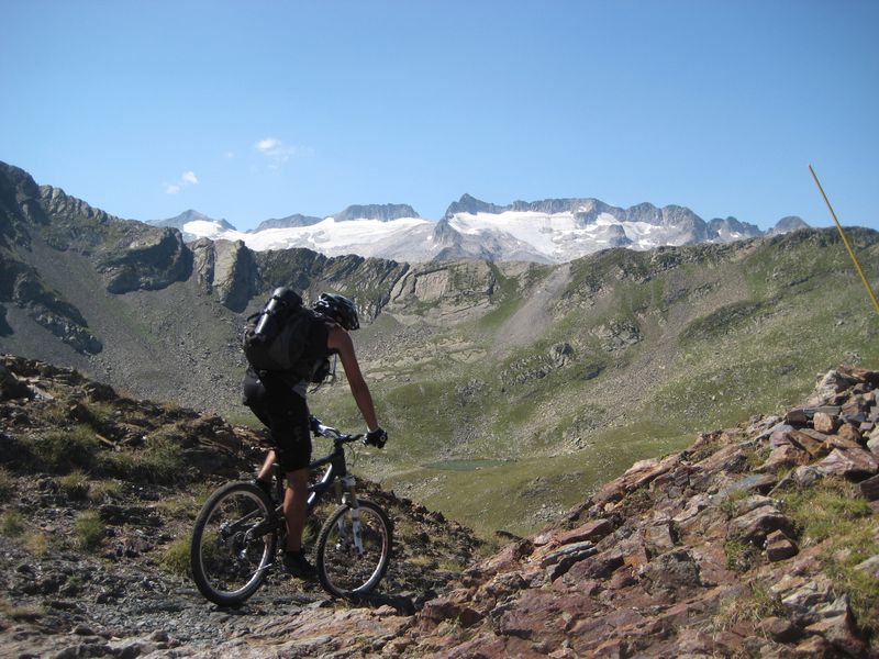 Pas de l'Escalette : Face au Sommet des Pyrénées alias l'Aneto !