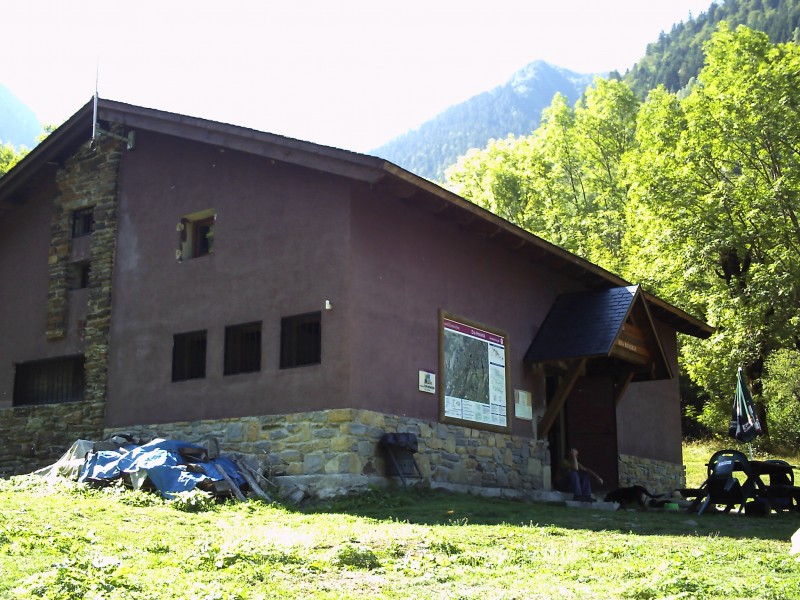 #1 Refuge Honeria : Fin de la route. Refuge Honeria : Fin de la route.