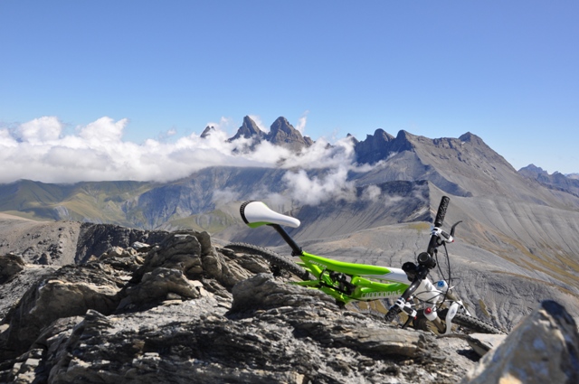 #2 Aiguilles et Moto! : A vendre! Aiguilles et Moto! : A vendre!
