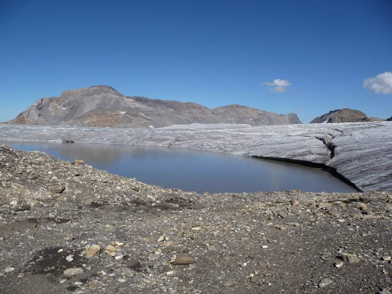 Wildstrubel : Un lac en formation, sûrement à surveiller de près...