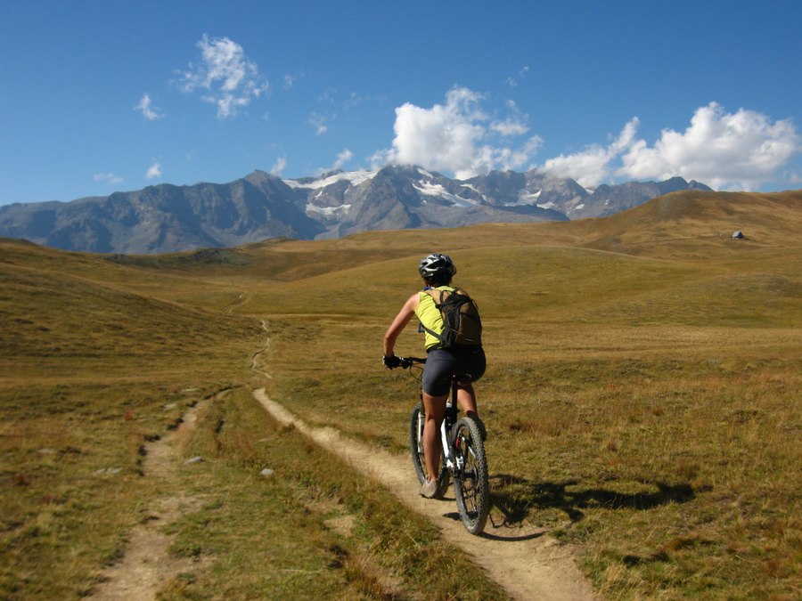 #14 Emparis : Sev retraverse le plateau Emparis : Sev retraverse le plateau