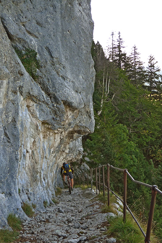 Descente sur Saury : y a de la pente