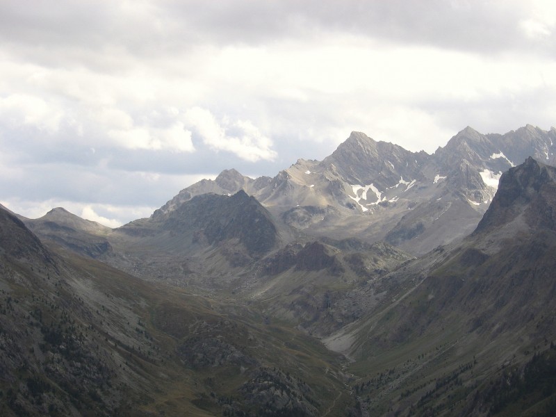 #7 Queyras.Tête de Girardin : Vallon Mary et son col. Aiguille de Chambeyron. Queyras.Tête de Girardin : Vallon Mary et son col. Aiguille de Chambeyron.