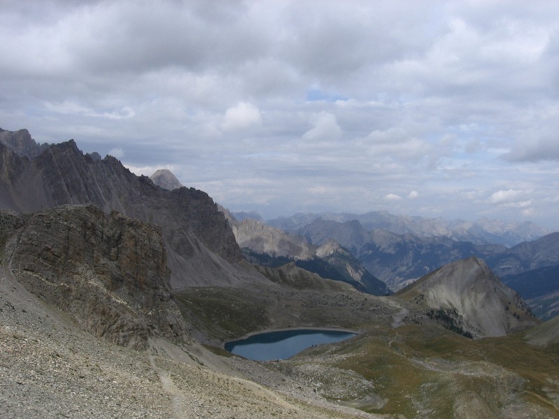 Queyras.Tête de Girardin : Lac St Anne et sentier roulant.