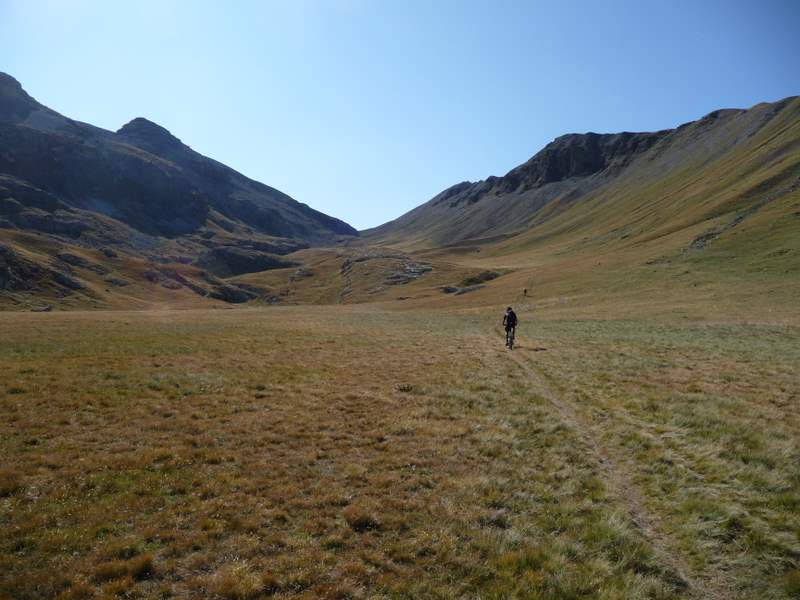 Vallon Laugier : Longue montée vers le col de Serenne