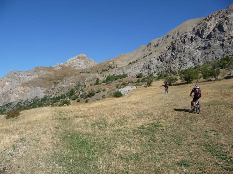 #1 Chapeau de Gendarme : Montée entre col des Fours et col du Gyp Chapeau de Gendarme : Montée entre col des Fours et col du Gyp
