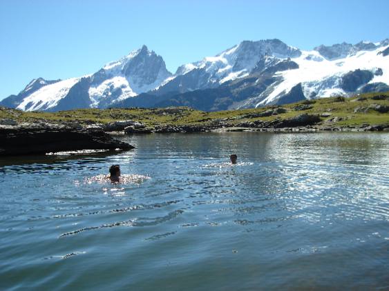 #2 Incontournable... : C Incontournable... : C'est pas parce qu'on ne fait pas le triathlon qu'il faut se refuser un bain en route.