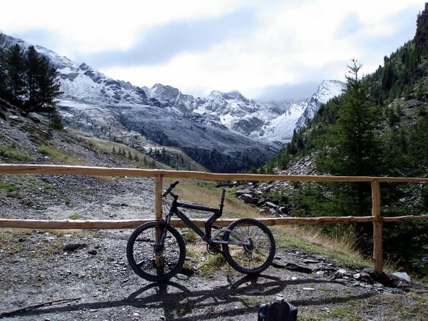 #1 Belvédère du Viso : Au Belvédère du Viso. Vue sur la montée au Col Valante Belvédère du Viso : Au Belvédère du Viso. Vue sur la montée au Col Valante