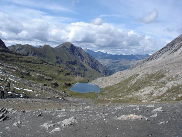 #4 Lac Foréant : La descente du Col Vieux sur Ristolas Lac Foréant : La descente du Col Vieux sur Ristolas