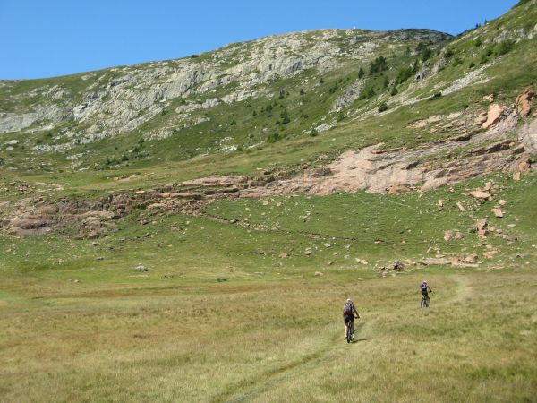 #3 Plateau : Passage roulant (avec portage en vue) juste sous les lacs Plateau : Passage roulant (avec portage en vue) juste sous les lacs