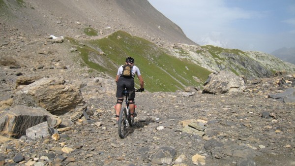 Combe de la Neuva : Feinte de roulage sur le haut, et puis...