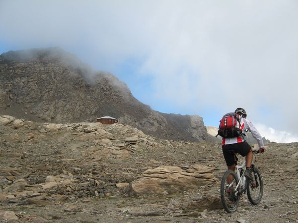 bivouac Boerio : Déjà à 3000 !