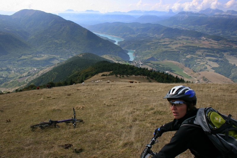 Monteynard : Le sommet et son paysage qui saute aux yeux.