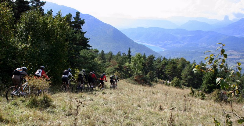 Troupeau... : ...de vélos et désolé à la madame à pieds qui n'était pas bien contente de nous voir passer même si on a tous dit "bonjour" et "bonne journée"