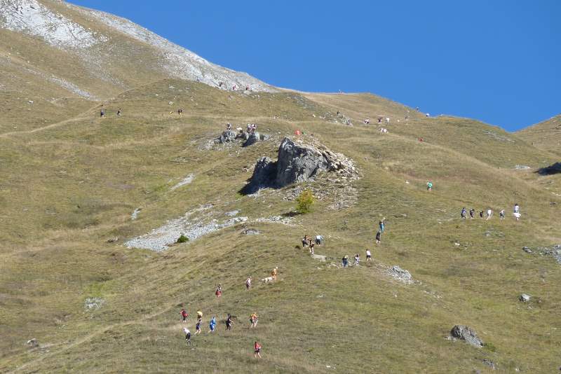 Tête de la Tronche : Croisements un peu difficile en descendant de la Tête de la Tronche