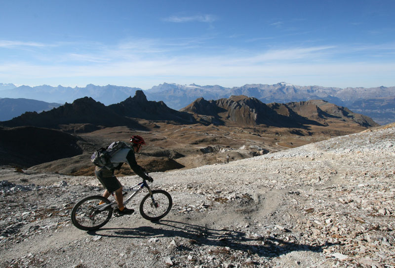 Col de Tsavolire : Bertrand en descendant