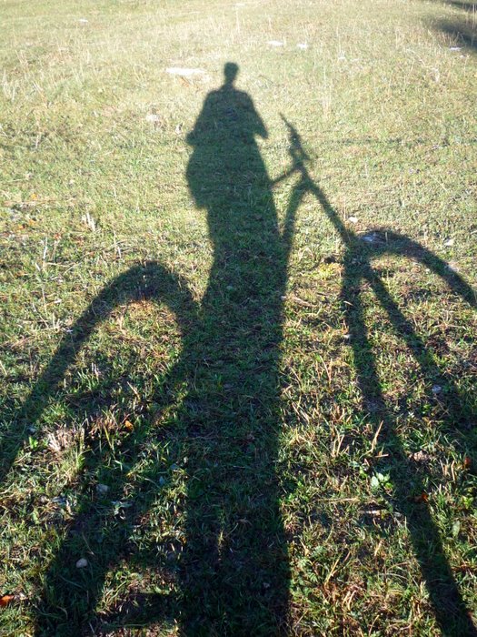 #6 Ombre : On peut aussi se prendre en photo seul dans le minuteur ;-) Ombre : On peut aussi se prendre en photo seul dans le minuteur ;-)