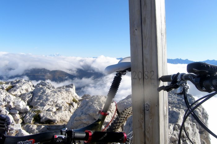 #10 2082 : Sommet confirmé avec l 2082 : Sommet confirmé avec l'altitude