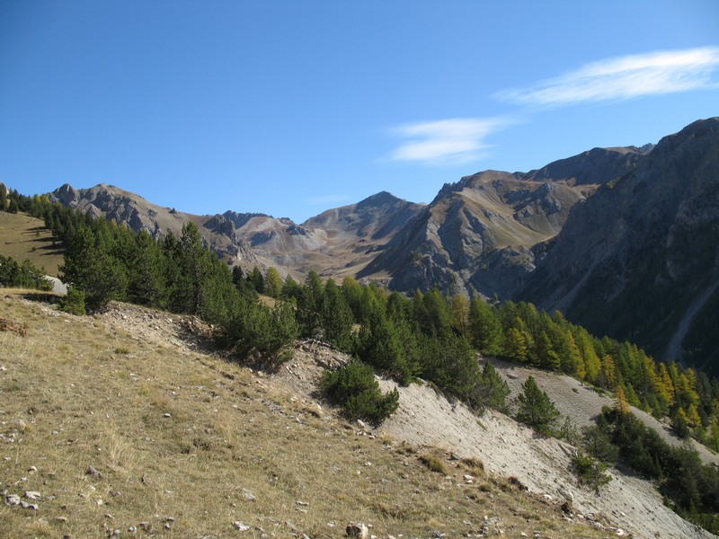 Secteur Col du Lauzon : en direction d'Arvieux, Lac Néal, Pic des Esparges fines.