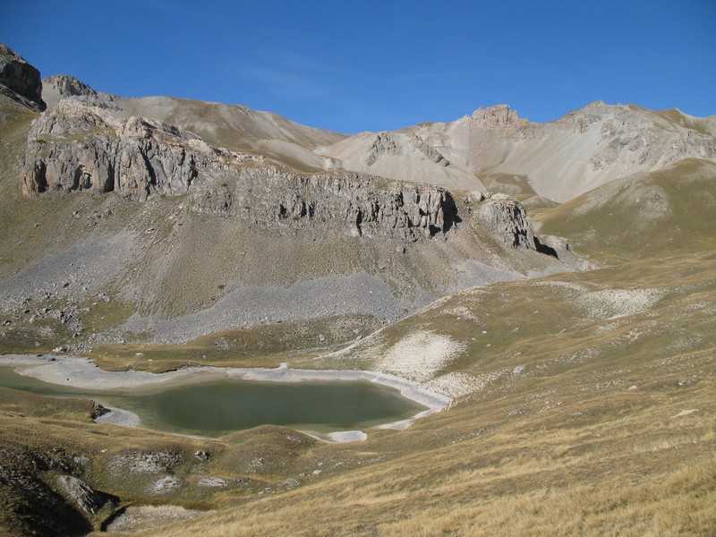 Lac de l'Ascension : l'Alpavin, crête des pénitents