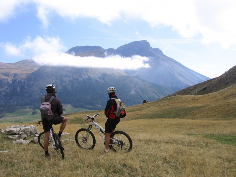 Pic de Bure : Contemplatifs, on a fixé une date pour aller le rouler!