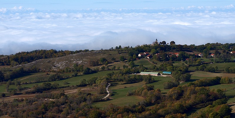 Innimond : au_dessus d'une mer de nuages