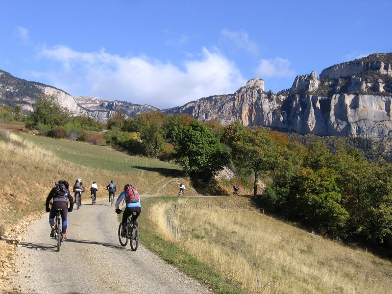 #5 Grupetto : En route vers le vallon de combeau Grupetto : En route vers le vallon de combeau