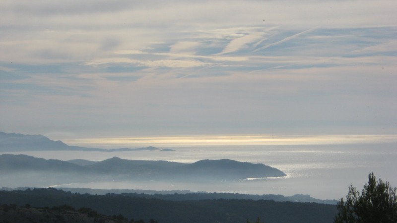 #2 Baie de la Ciotat : Mer de paille qui scintille Baie de la Ciotat : Mer de paille qui scintille