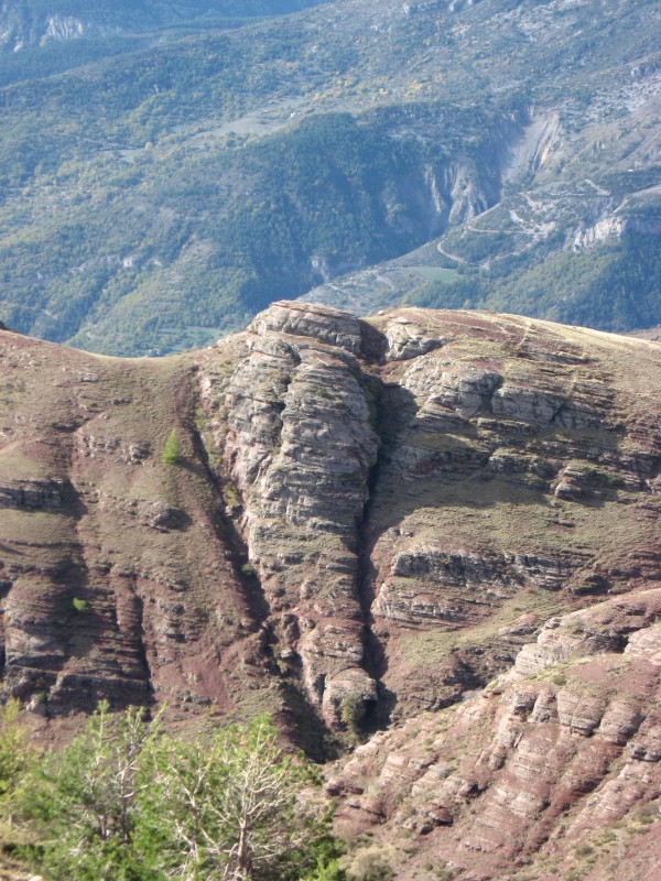 En direction du col de Sui : naissance d'une falaise