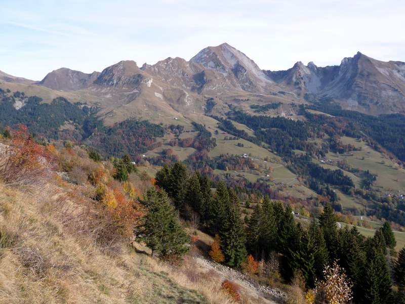 #6 Aravis : Charvin, Aig du Mont, Aig. du Bouchet de Serraval Aravis : Charvin, Aig du Mont, Aig. du Bouchet de Serraval