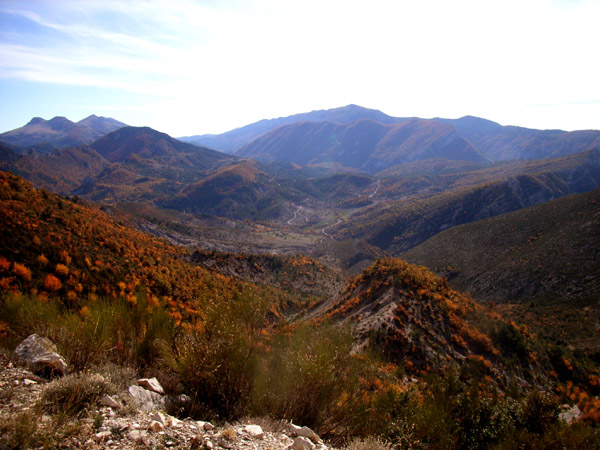 Le Chiran : Au S et le vallon de Majastres