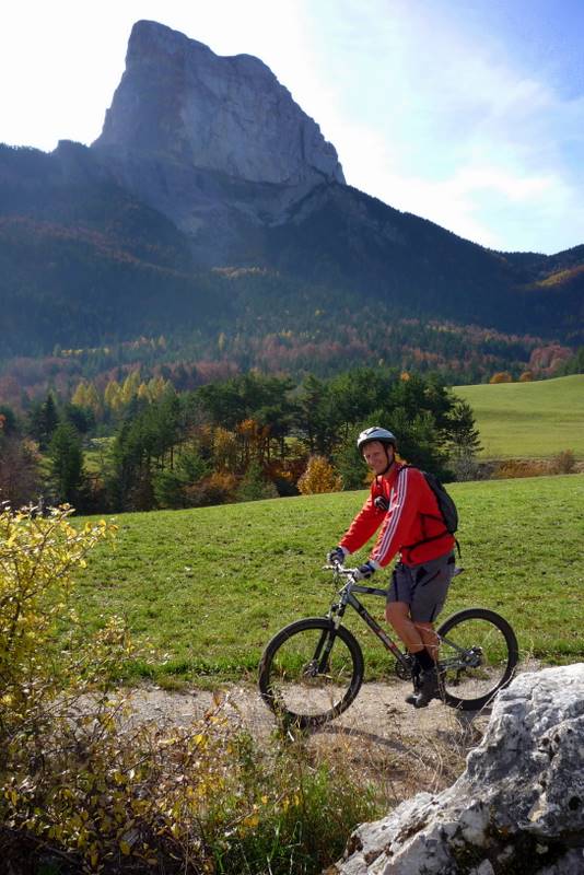 Repos dans la prairie : Tiens une piste !