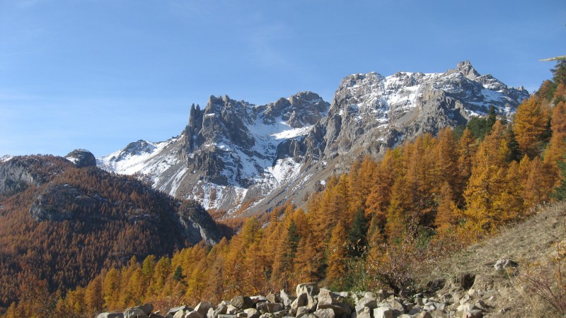 #20 Tenailles de Montbrison : L Tenailles de Montbrison : L'automne, les montagnes et le soleil, y'a pas mieux