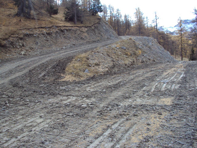 #4 tour d auron : bifurcation pour le col tour d auron : bifurcation pour le col