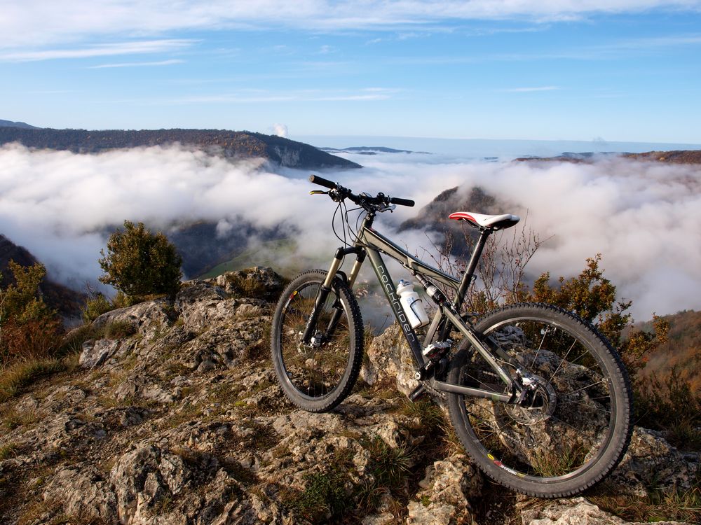 #2 mon vtt : prend la pose à défaut de partenaire ! mon vtt : prend la pose à défaut de partenaire !