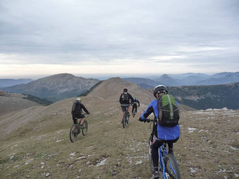 Crête de la Bernarde : Thomas, Faby, Benjamin, Jj