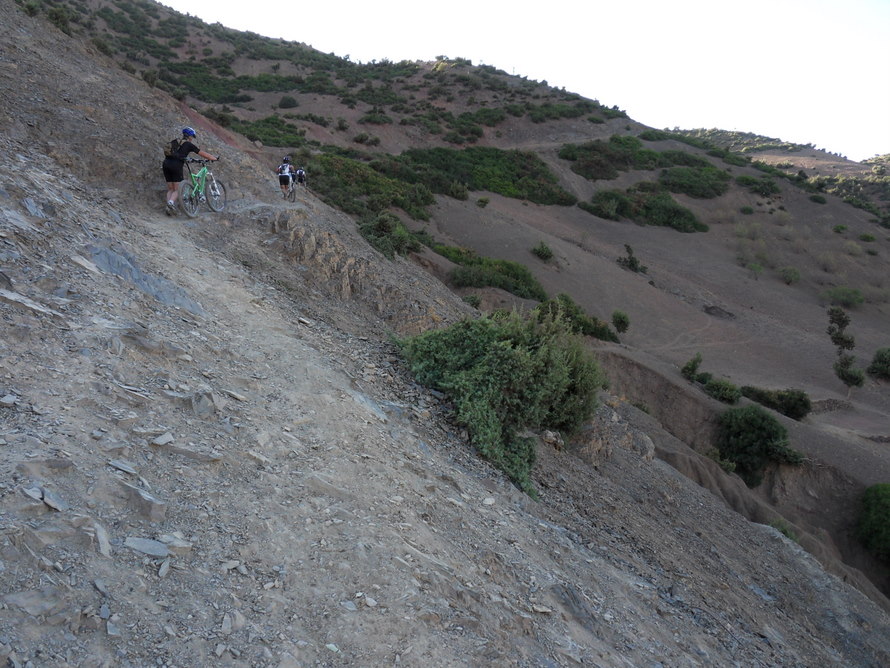 #13 Haut Atlas : Le portage du jour Haut Atlas : Le portage du jour