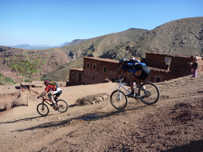 Haut Atlas : A l' attaque dans le village